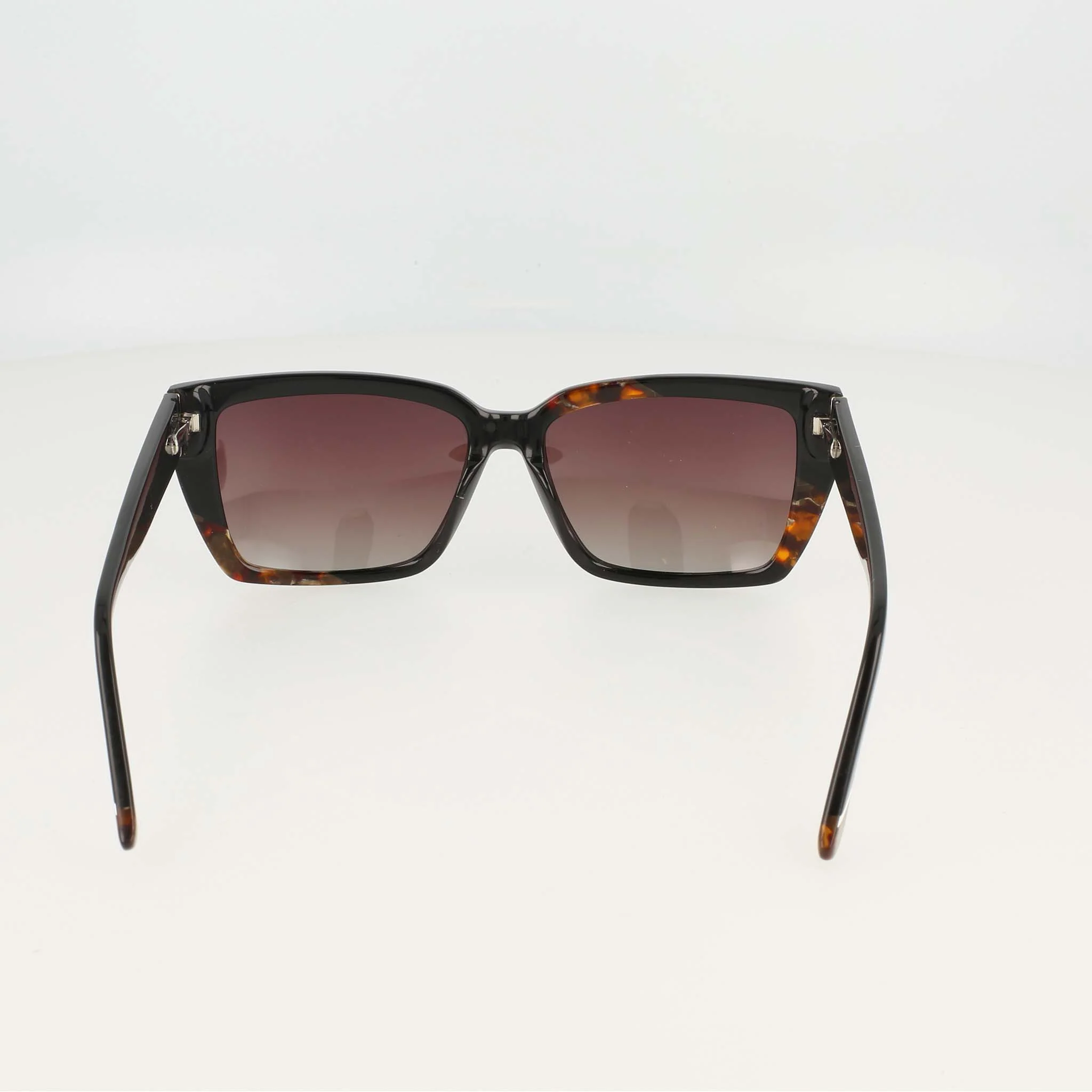 Women's Polarized Slim Rectangle - Image 4